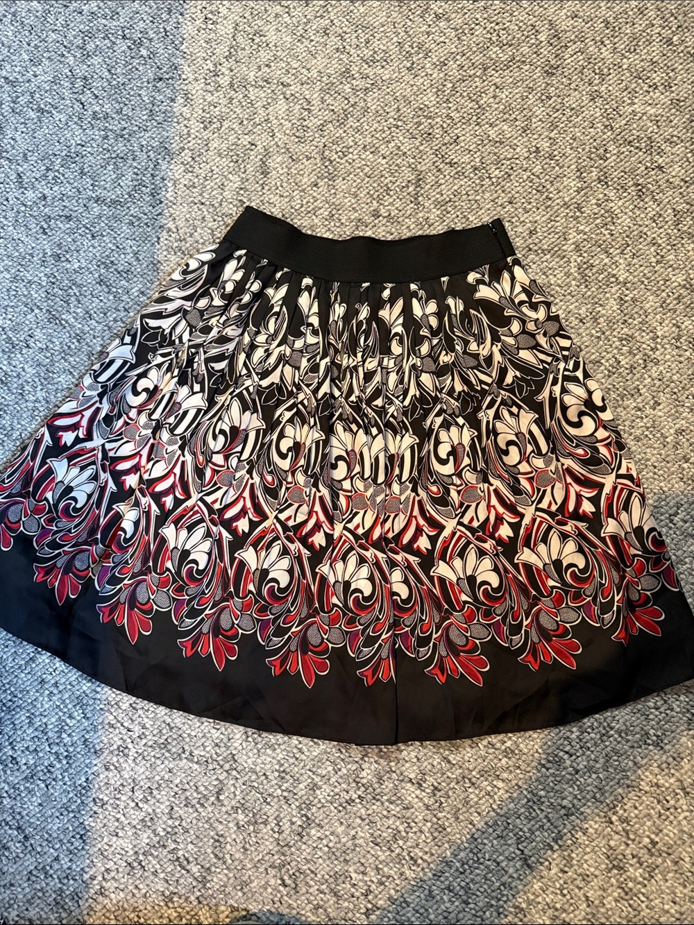 White House Black Market Size 2  Floral-Pattern A-Line Like New